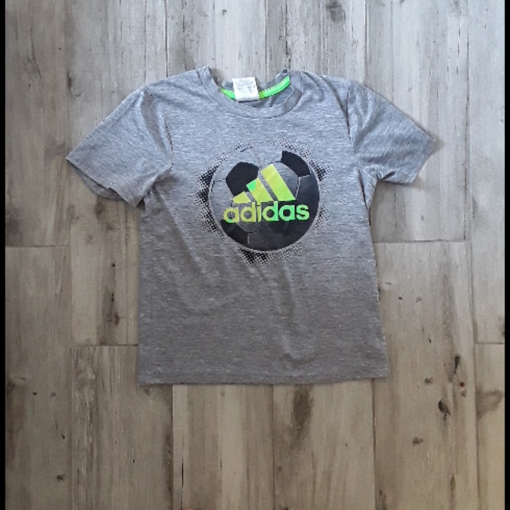 Adidas t shirt size 6